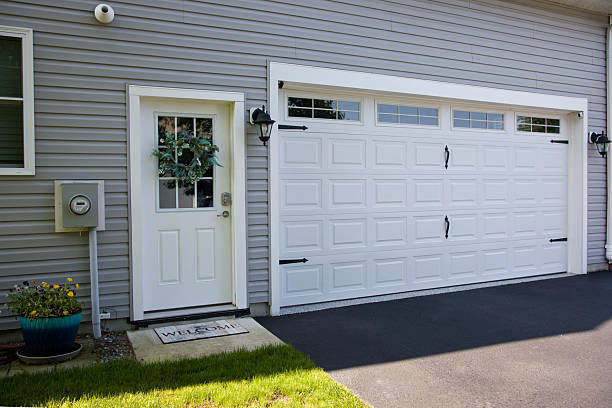 24/7 Emergency Garage Door Panel Replacement experts in Anna, IL